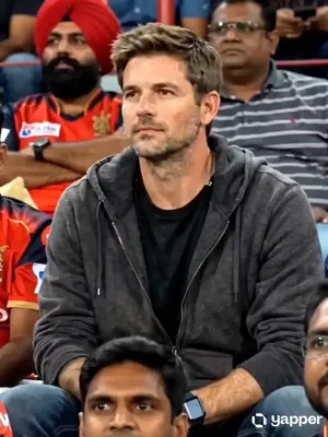 IPL Broadcast Crowd Camera Video