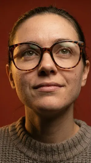 Macro Detail Portrait with Glasses and Skin Texture Prompt - Nano Banana Pro AI Prompt for Product Marketing