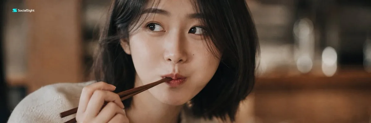 Playful Intimate Portrait Photography reference