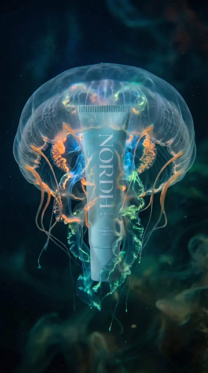 Underwater Luxury Skincare Product Ad - Nano Banana Pro AI Prompt for Product Marketing reference