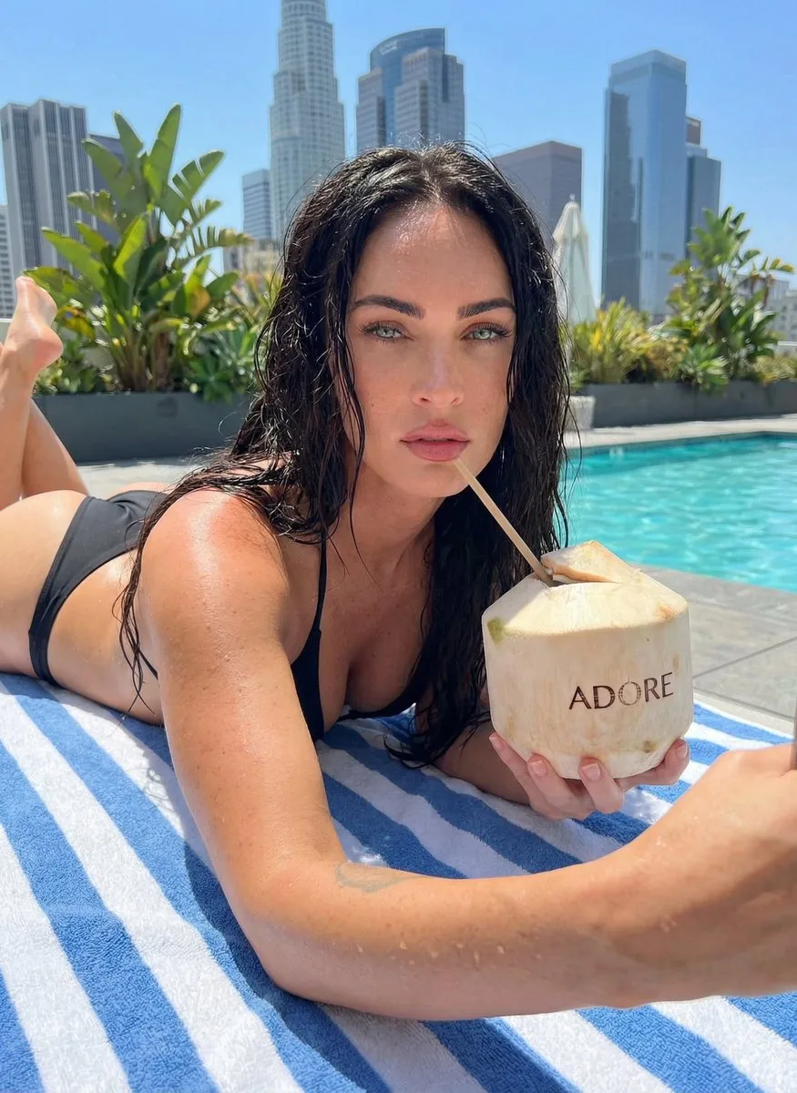 LA Rooftop Poolside Selfie Prompt - Nano Banana Pro AI Prompt for Social Media Post reference