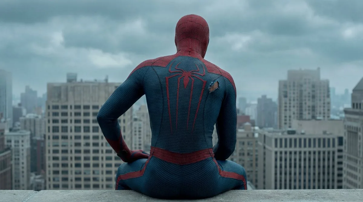 Cinematic Superhero Rooftop Prompt - Nano Banana Pro AI Prompt for Comic / Storyboard reference