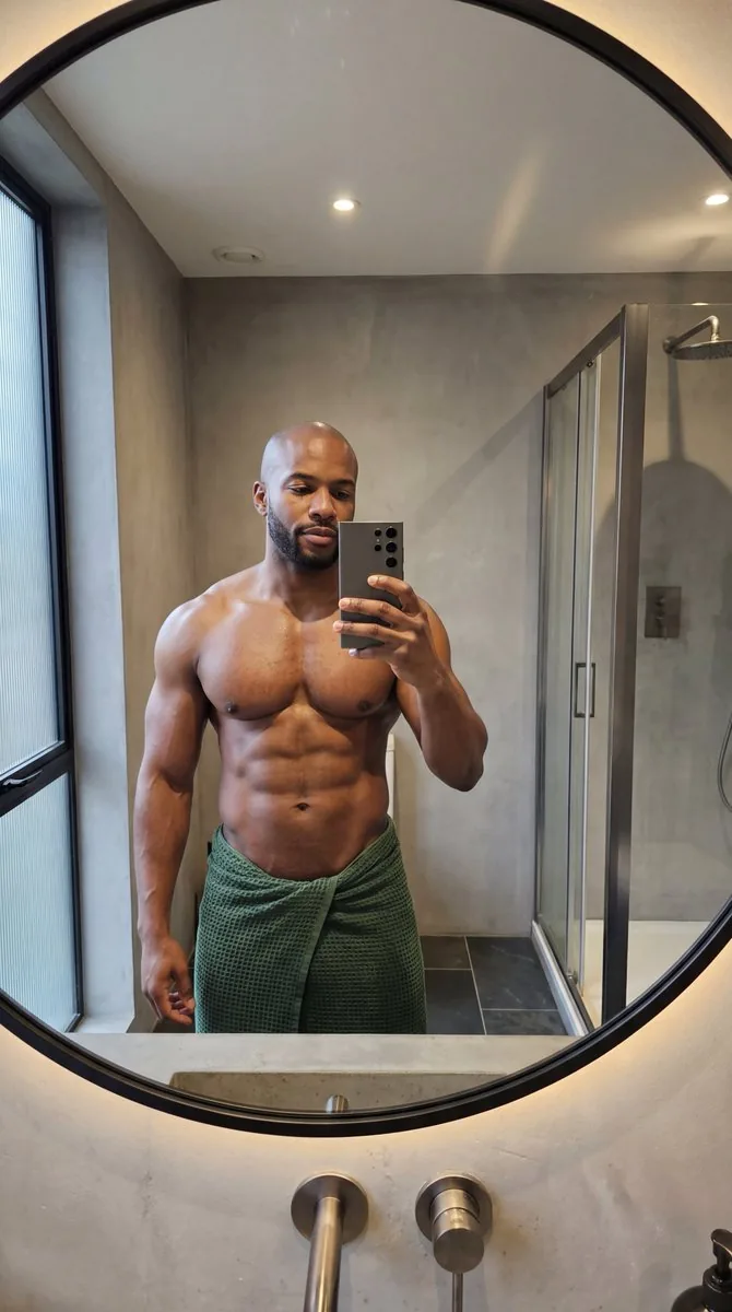 Photorealistic Anatomy-Locked Mirror Selfie Prompt - Nano Banana Pro AI Prompt for Social Media Post reference