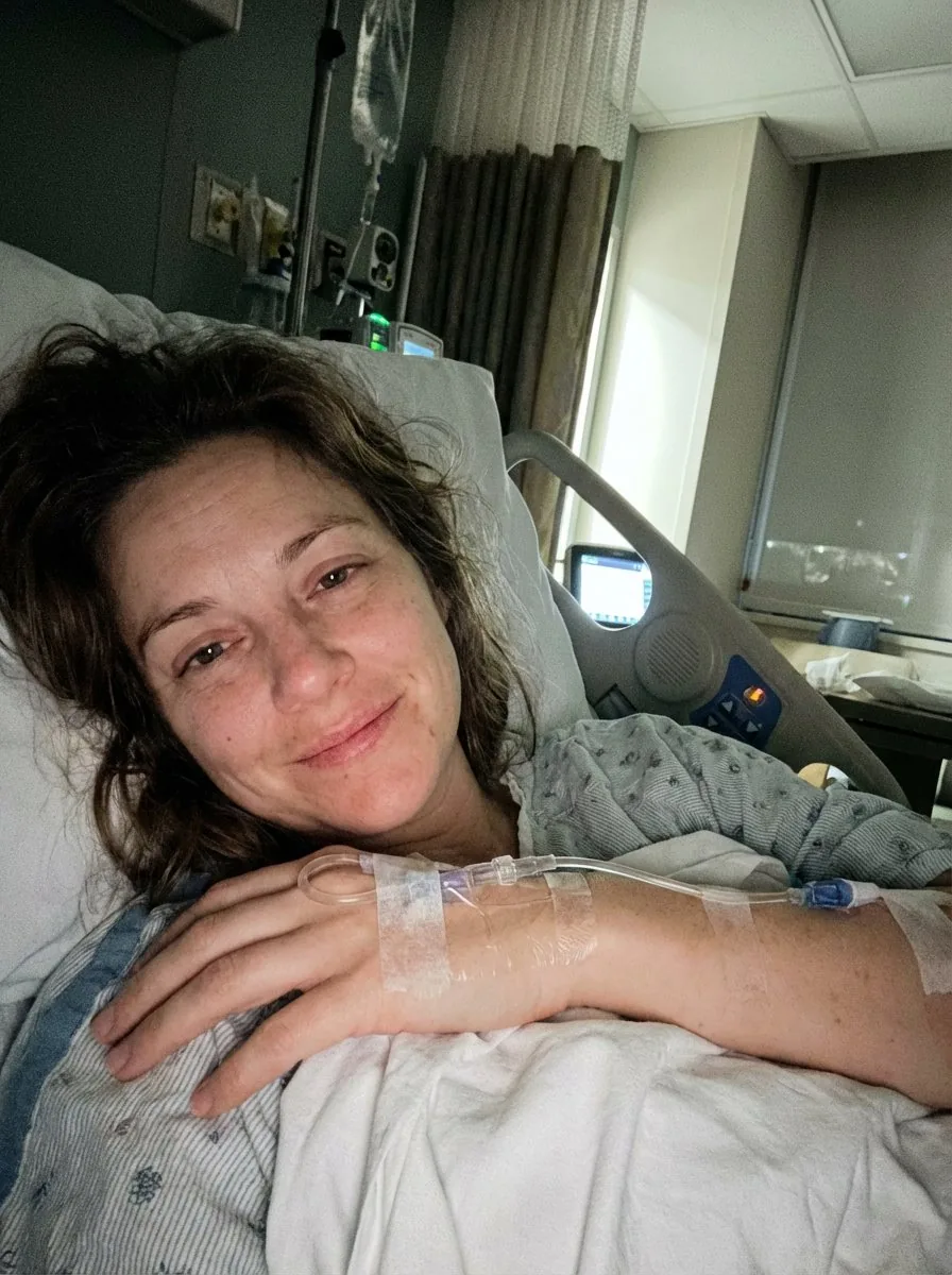 Intimate Hospital Bed Selfie Prompt - Nano Banana Pro AI Prompt for Social Media Post reference