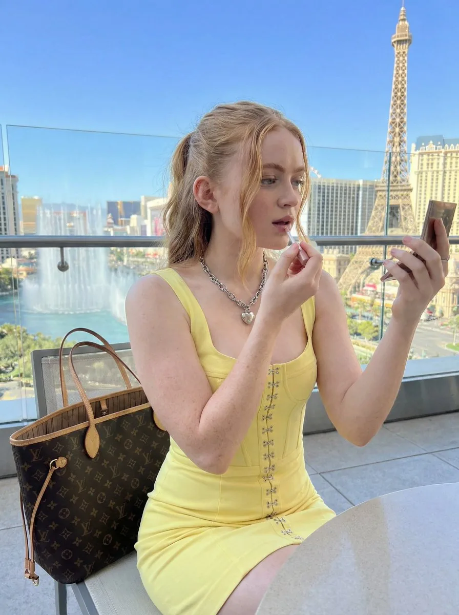 Sydney Sweeney in Pale Pink Corset Dress (Las Vegas) - Nano Banana Pro AI Prompt for Social Media Post reference