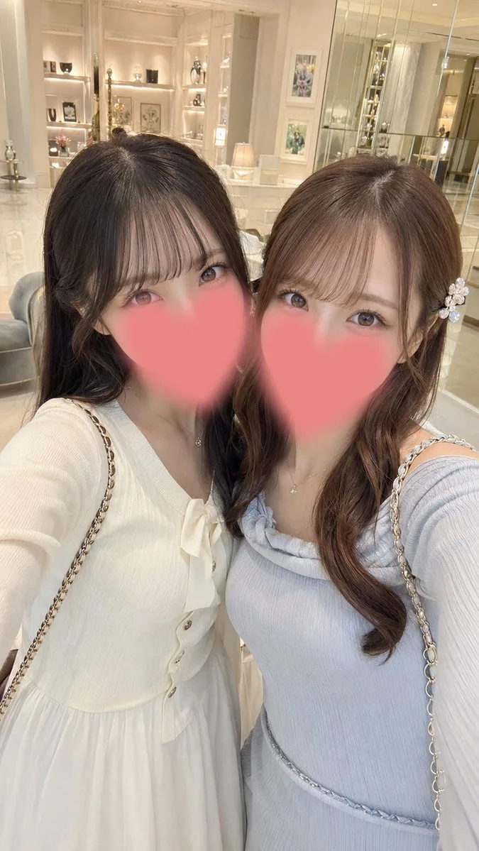 Luxury Boutique Two-Woman Selfie reference