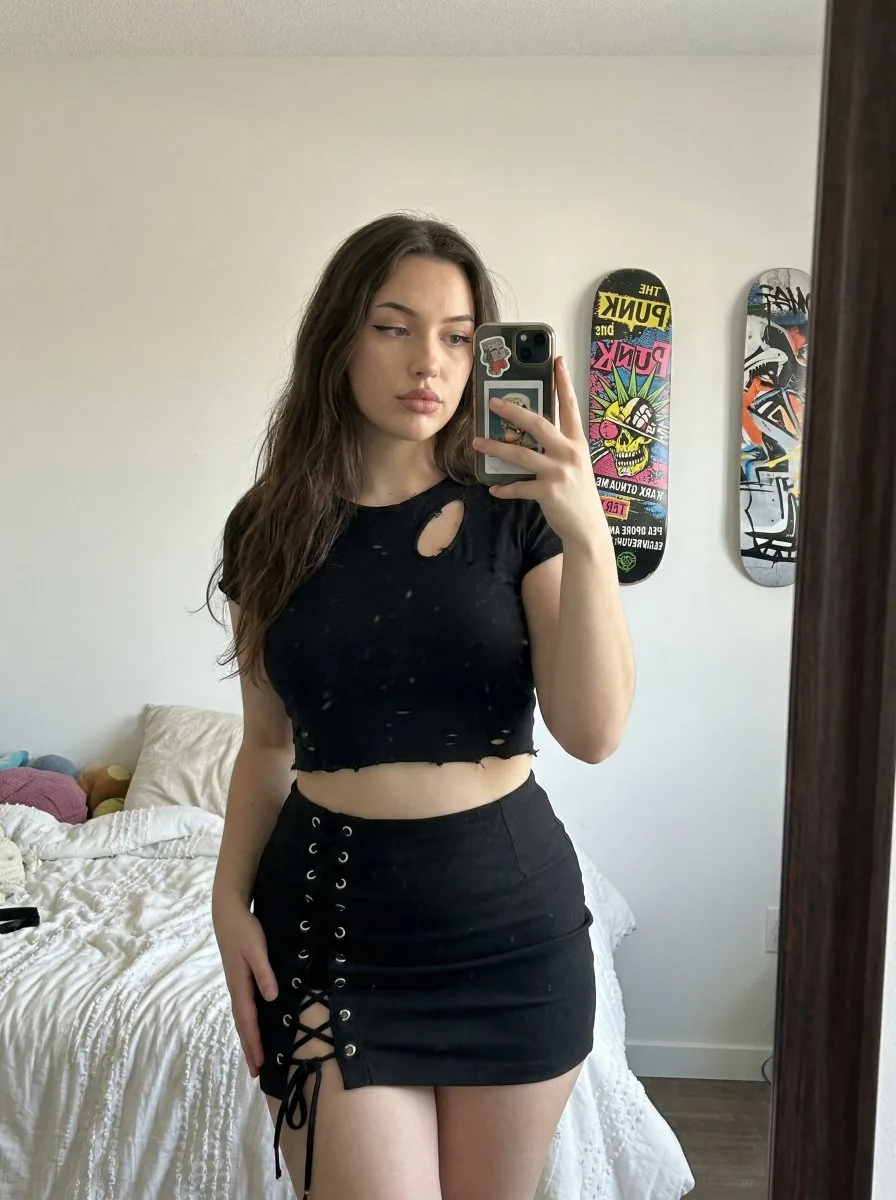Realistic Curvy Woman Mirror Selfie - Nano Banana Pro AI Prompt for Social Media Post reference