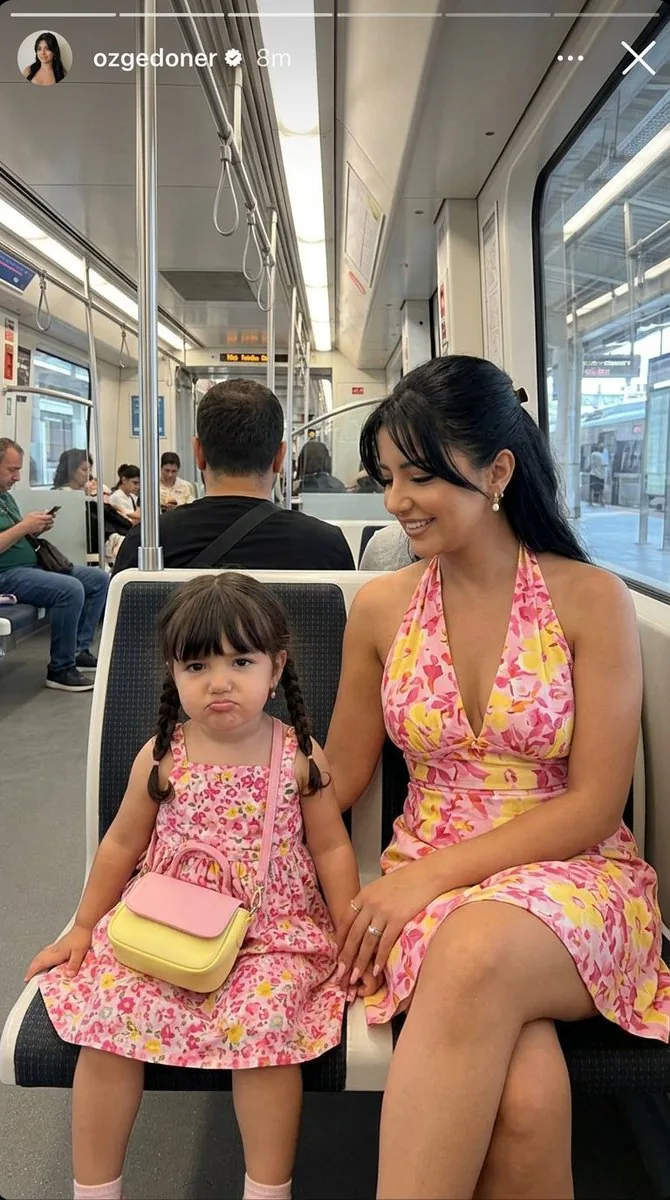 Instagram Story Train Candid - Nano Banana Pro AI Prompt for Social Media Post reference