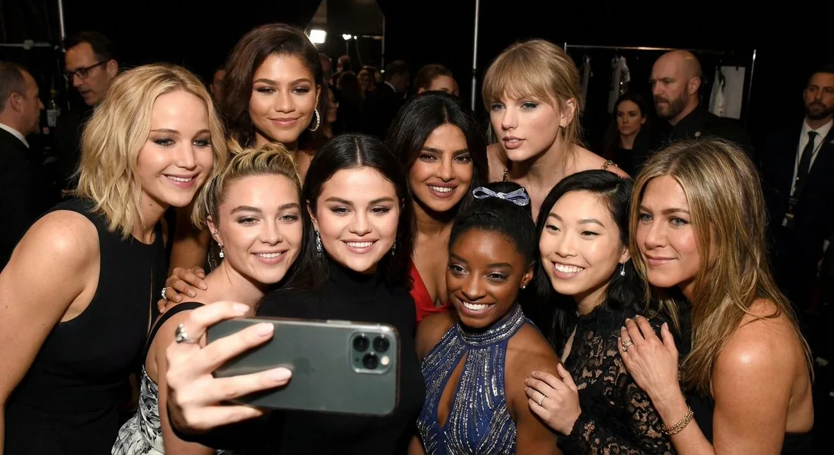 Selfie of 10 random female celebrities reference