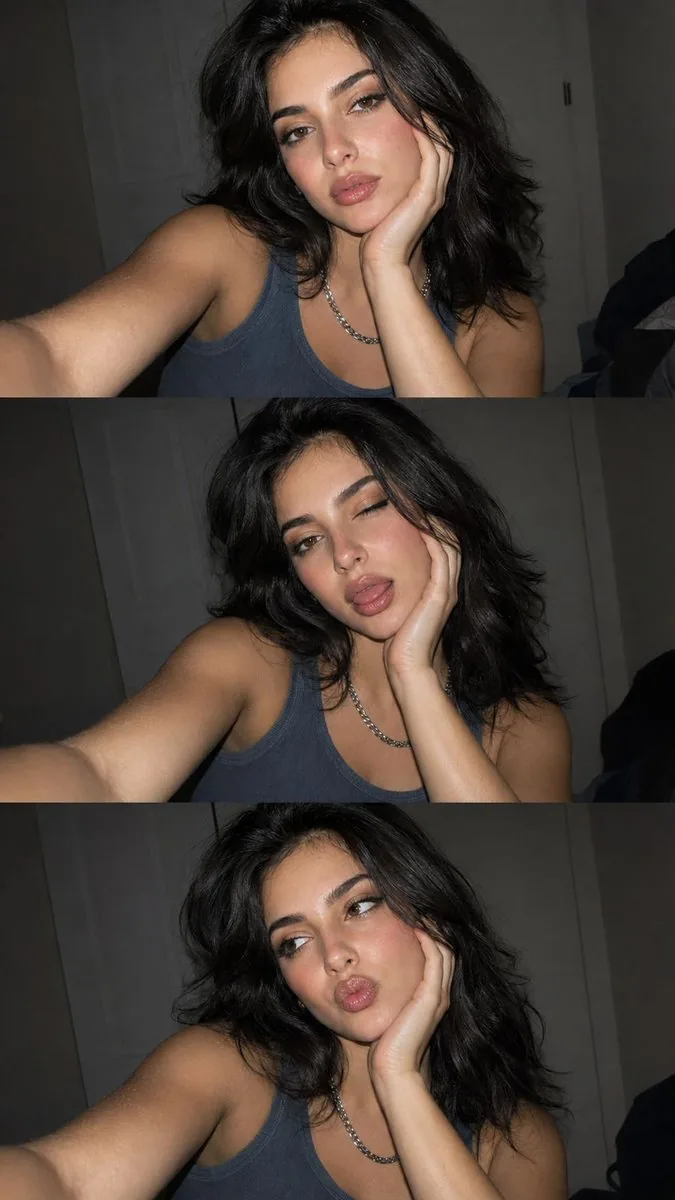 Stacked Smartphone Flash Selfie reference