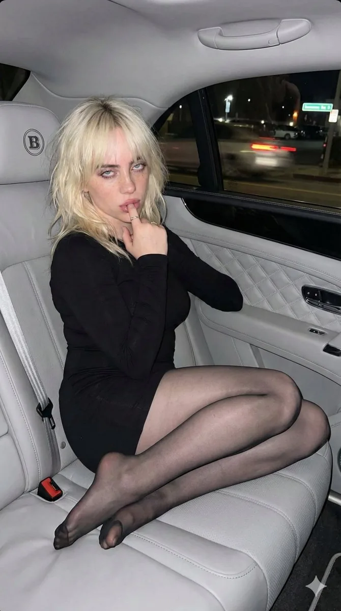 Direct Flash Portrait of Woman in Luxury Car Prompt - Nano Banana Pro AI Prompt for Social Media Post reference