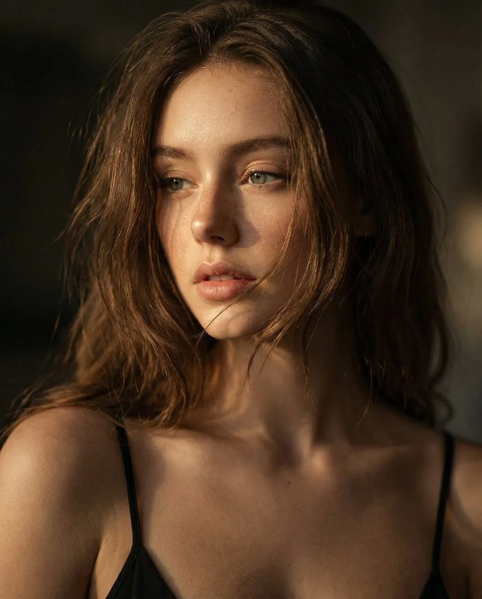 Ultra-Realistic Cinematic Close-up Portrait - Nano Banana Pro AI Prompt for Profile / Avatar reference