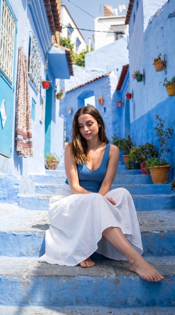 Mediterranean Alley Portrait reference